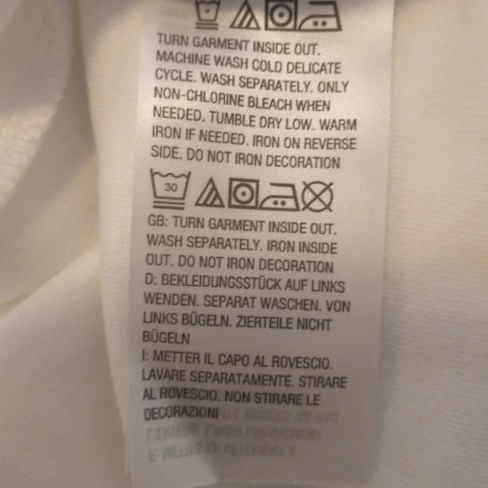 SOLD - Quaker Factory White Tee with Green Sequin Shamrock, Medium, NWT - Picture 6 of 7